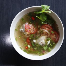 ซุปไก่ (ร้าน ข้าวหมกไก่มณีวงศ์)