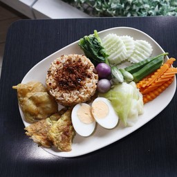 ข้าวคลุกน้ำพริกนรกปลากุเลา