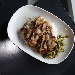 ข้าว คากิ (ร้าน ข้าวขาหมูตรอกซุง)
