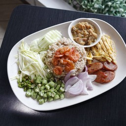 ข้าวคลุกกะปิทรงเครื่อง