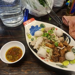 สี่สหายลวกจิ้ม