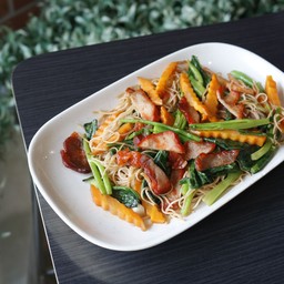 ผัดหมี่ฮองกง(ร้านF1 หูฉลาม)