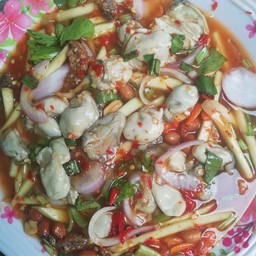 ยำมะม่วงหอยนางรม