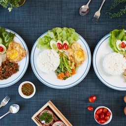 ข้าวราดหมูสับผัดไข่