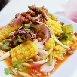 ยำมะม่วงข้าวโพด40บาท