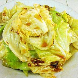 กะหล่ำปลีผัดน้ำปลา