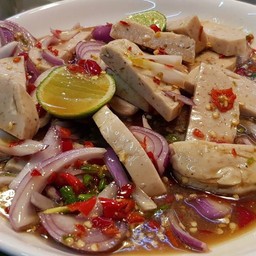 ยำเกาเหลาหมูยอ