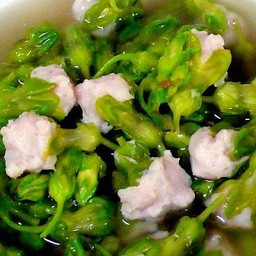 แกงจืดดอกขจรหมูสับ