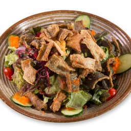 สลัดหนังปลาแซลมอนทอด