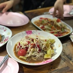 ครัวเซราะกราว ท่าเรือประตูน้ำ