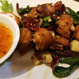 ไก่บ้านคั่วเกลือ