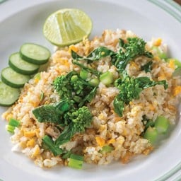 ข้าวผัดคะน้าปลาเค็ม