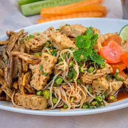 ยำขนมจีน