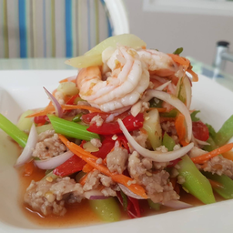 ยำก้านคะน้ากุ้ง