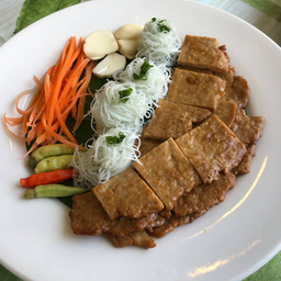 เส้นหมี่หมูย่าง