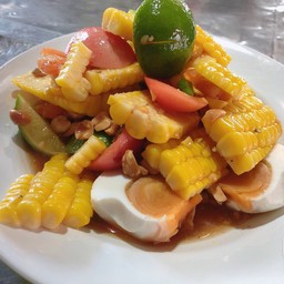 ตำข้าวโพดไข่เค็ม