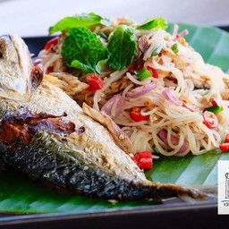 ยำขนมจีนปลาทูมหาชัย