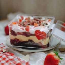 Strawberry trifle