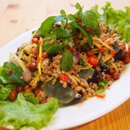 ย่ำไข่เยี่ยวม้าทรงเครื่อง