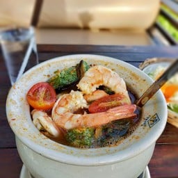 แกงส้มชะอมไข่ กุ้งสด