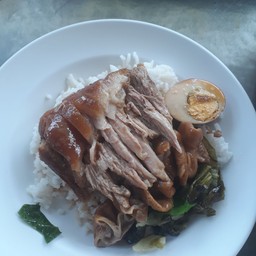 เนื้อหนังไข่ไส้ราดข้าว