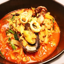 jjamppong ก๋วยเตี๋ยวน้ำทะเล (เผ็ด)