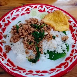 กระเพราถาด ชาณา สาขา 2 2