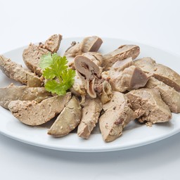 เครื่องในไก่ (ตับ กึ๋น หัวใจ)