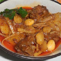 ข้าวมัสมั่นเนื้อ (กล่องฟูดเกรด เข้าไมโครเวฟได้)