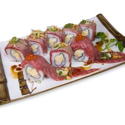 ข้าวห่อสาหร่ายเนื้อวากิว