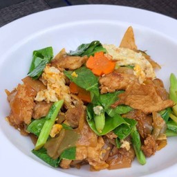 ผัดซีอิ้วหมู