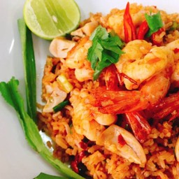 ข้าวผัดต้มยำกุ้ง
