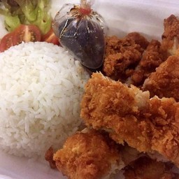 ข้าวหน้าสเต็กหมูทอดกรอบ