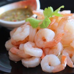 Prawns with Thai seafood sauce combination with Japanese wasabi style