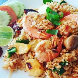 ข้าวผัดต้มยำกุ้ง