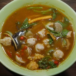 แกงป่าลูกชิ้นปลากราย