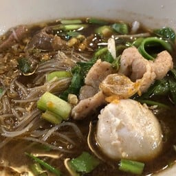 ก๋วยเตี๋ยวเรือ "ฅนยุธยา"