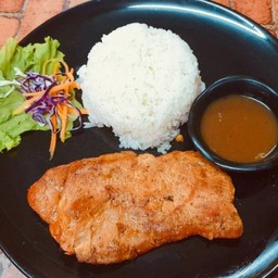 ข้าวหน้าสเต็กหมู สไปรซี่