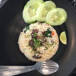 ข้าวผัดเนื้อเค็ม
