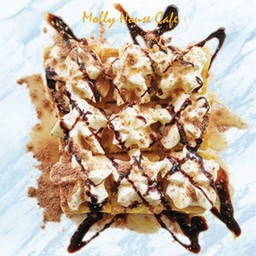 ขนมปังปิ้งช็อคโกแลต + วิปครีม