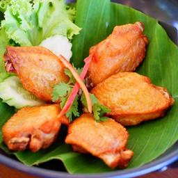 ปีกไก่ทอดน้ำปลา
