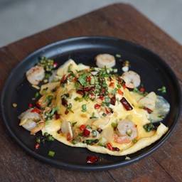 ข้าวไข่ข้นกุ้งผัดพริกเกลือ