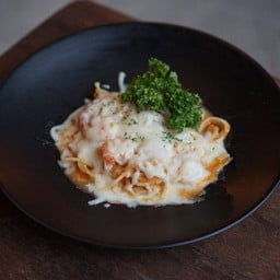 สปาเก็ตตี้ ซีฟู้ด อบชีส