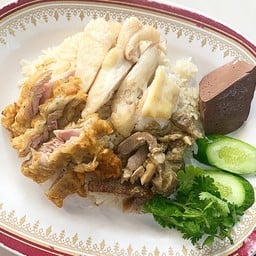 ข้าวมันไก่ 3 สี