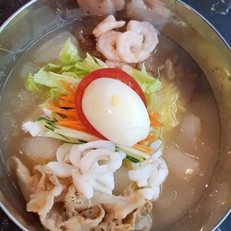 중화냉면 - ชุงฮวาแนงเมียน