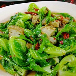 แขนงหมูกรอบ