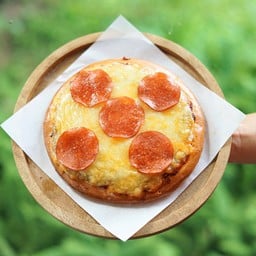 Pepperoni pizza