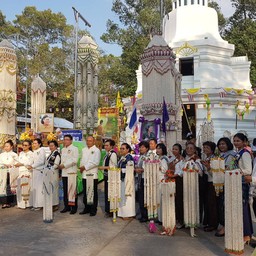 ประเพณีแห่มาลัยข้าวตอก ยโสธร