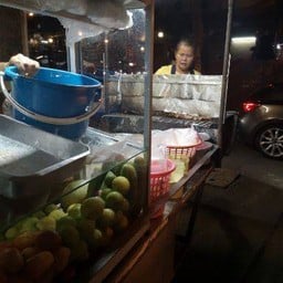 ส้มตำยายดม ลาดพร้าว 12