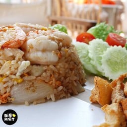ข้าวผัดมันกุ้งกากหมู